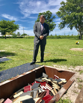 Burying Sacred Jewish Texts in a South Florida Jewish Cemetery