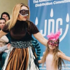 Federation Helps Ukrainian Jews Celebrate Purim
