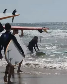 Federation Helping Traumatized Israelis Through Surf Therapy