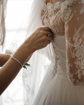 Brides Helping Brides